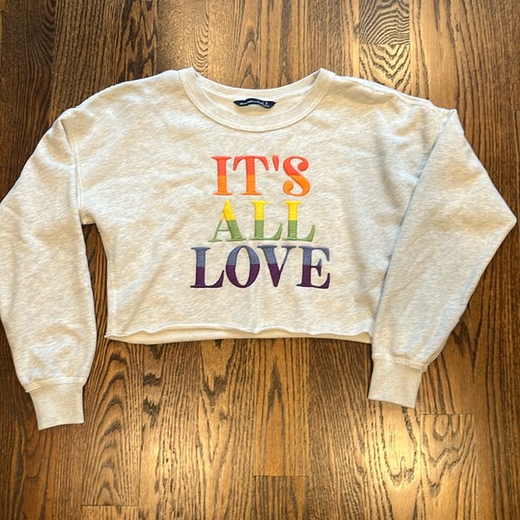 Abercrombie & Fitch Tops - Abercrombie Sweatshirt